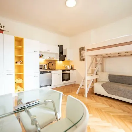 Modern Studio 3