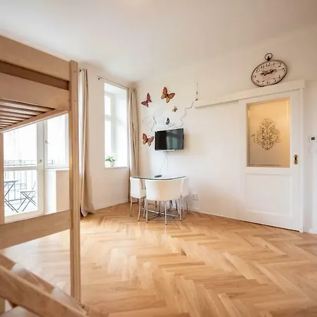 Modern Studio 3 * Prague