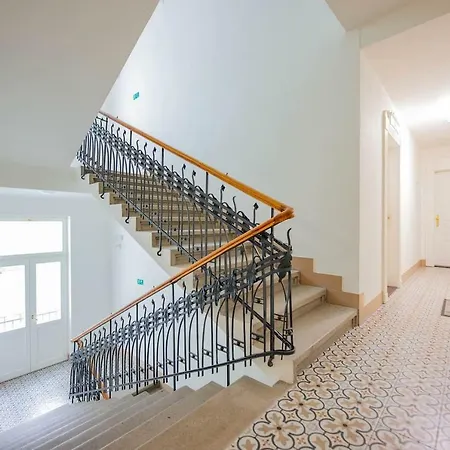 Modern Studio 3 Apartment